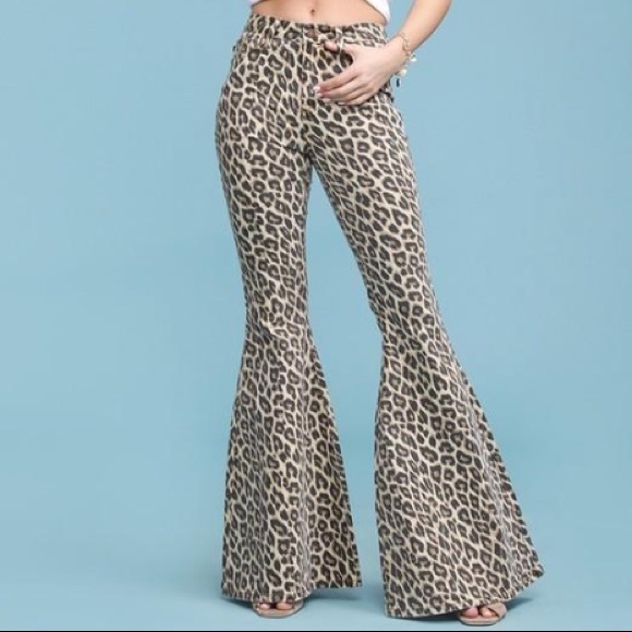 Judy Blue NWT High Rise Leopard Super Flare Jeans - Picture 9 of 9